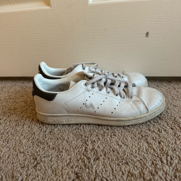 Stan Smiths | white with black heel - Picture 2 of 7